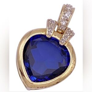 Elegant Blue sapphire and 10 kGold Heart Pendant